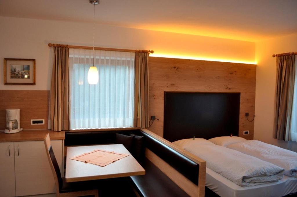 Garni Kostner Hotel Ortisei Room photo